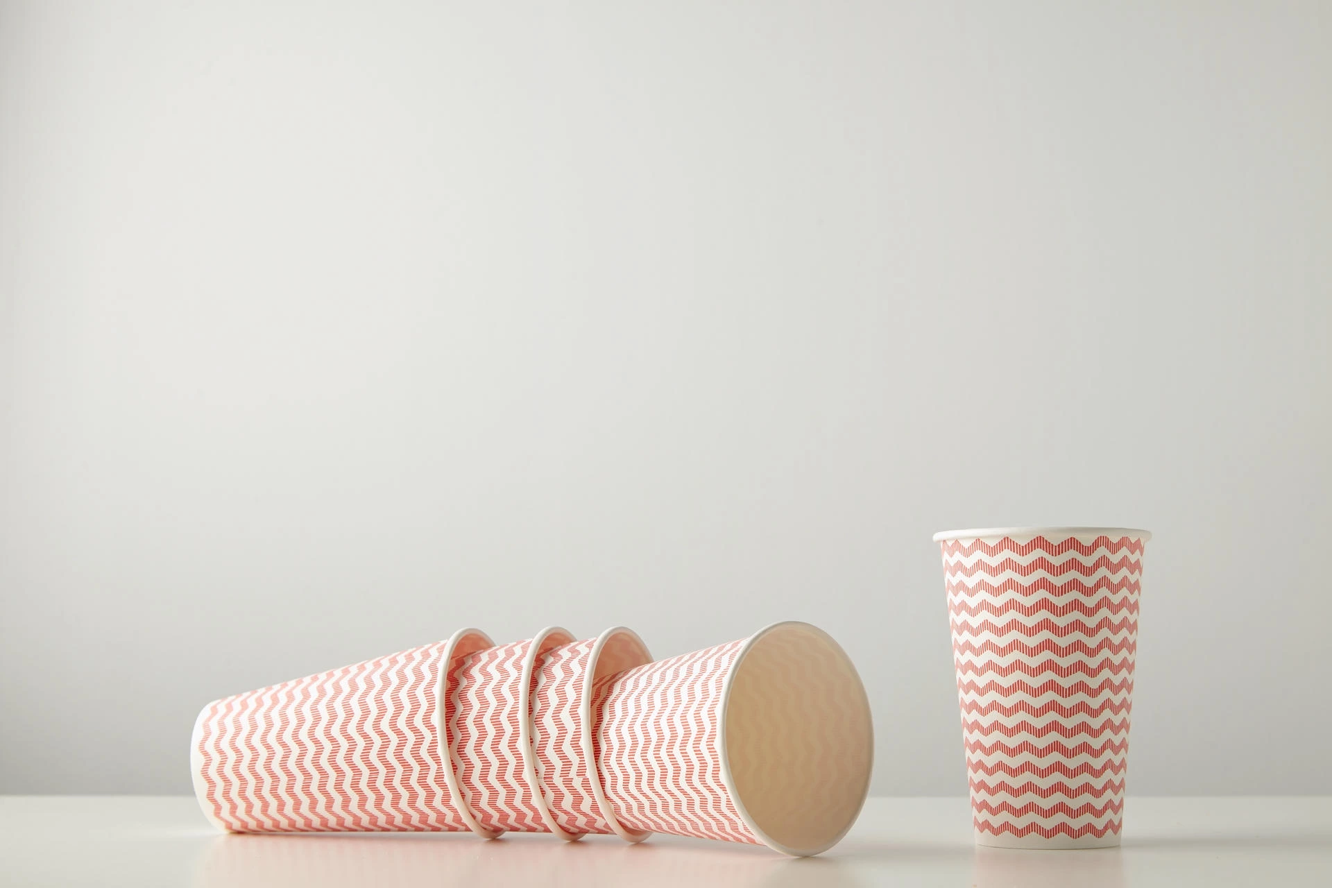 Disposable paper cups