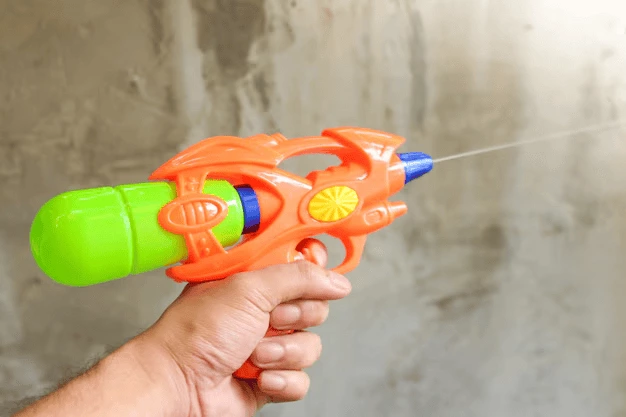 Plastic toy water gun